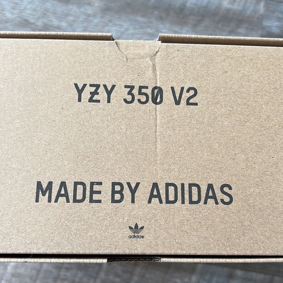 New! YEEZY BOOST 350 V2 SALT, Authentic - Picture 11 of 13